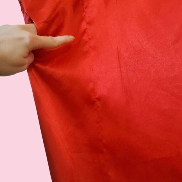 Victoria's Secret Womens Satiny Lacy Red Robe Size Medium - Picture 10 of 15